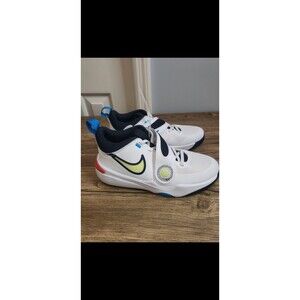 Nike Kids Team Hustle D 11 basketball shoes white/blue/lemon twist. US Size 5.5Y